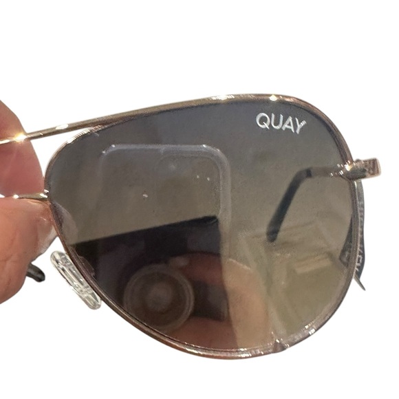 Quay High Key Mini (Large) Aviator Sunglasses Rose Gold Multi Blue New - Picture 6 of 12